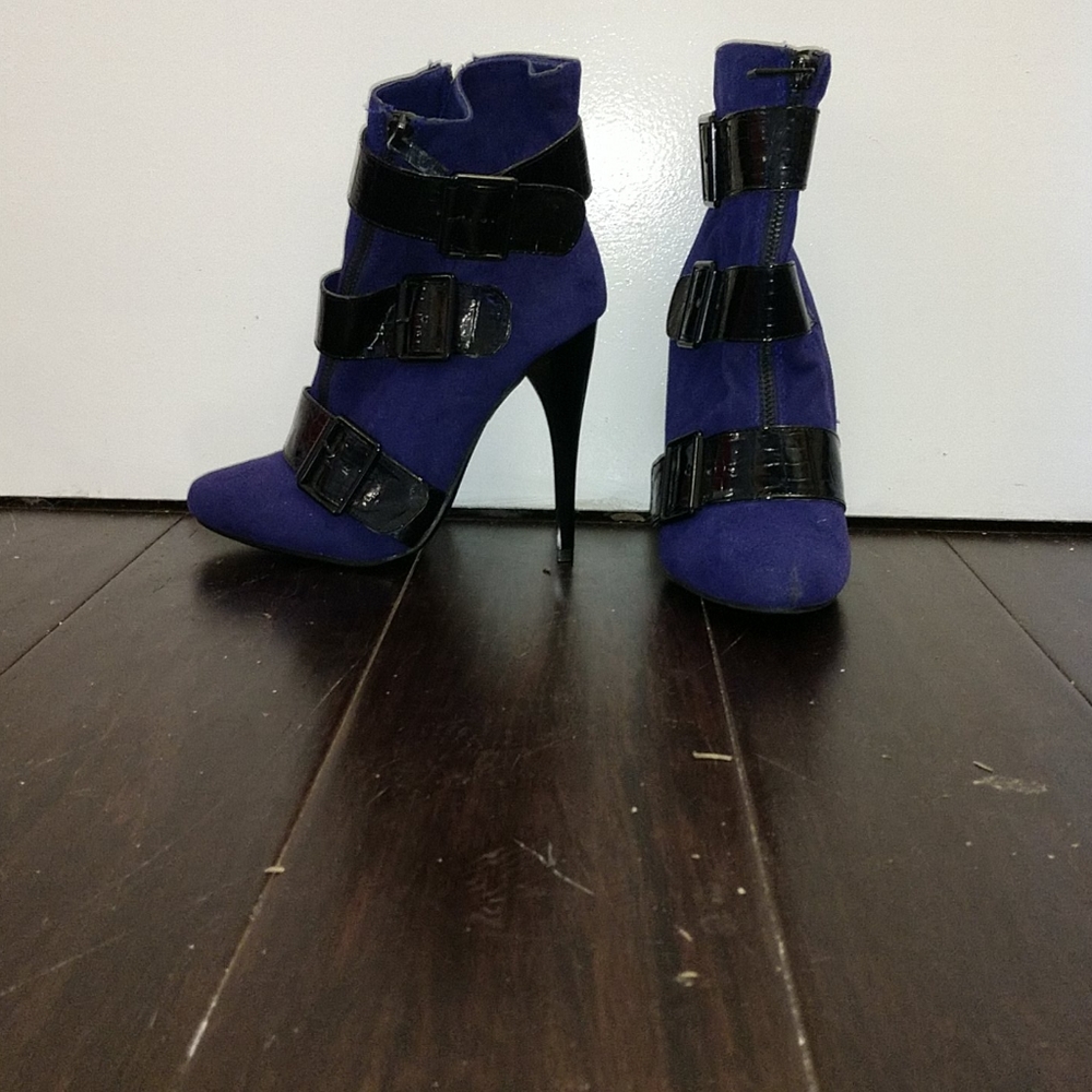 Anne Michelle high heel booties purple 3 buckle